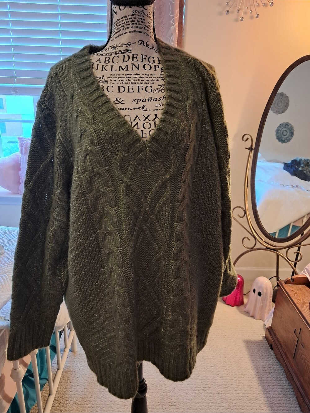 Torrid Oversized Soft Olive Green Cable Knit V-Neck Sweater Sz 2